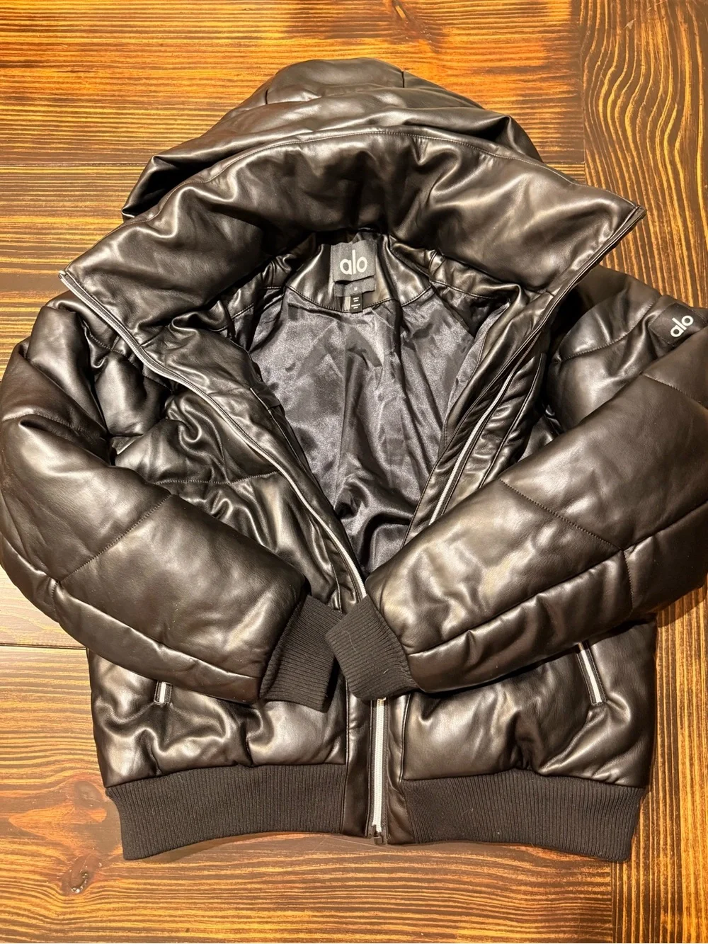 ALO Yoga Faux Leather Boss Puffer Jacket Black Size M